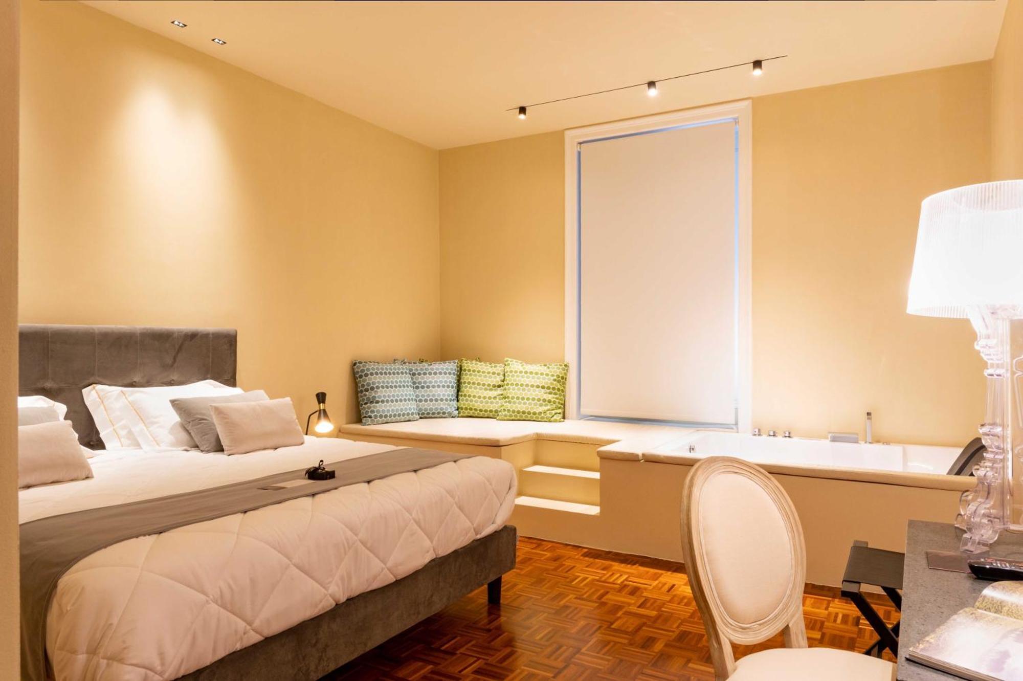Five Guest house *